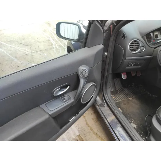 RENAULT CLIO III '2007 1.5 DCI DIESEL CAT AZUL MARINO
