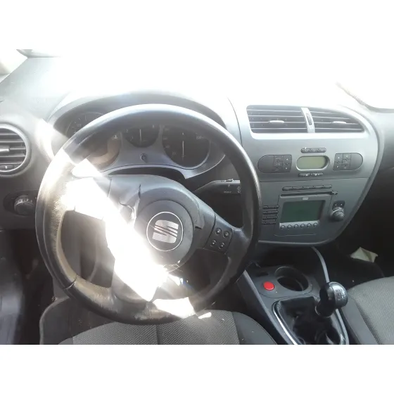 SEAT LEON (1P1) '2005 * NEGRO