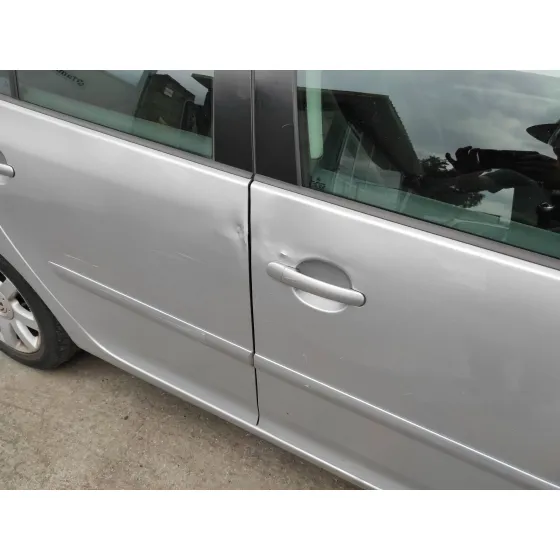 VOLKSWAGEN GOLF V BERLINA (1K1) '2004 1.9 TDI PLATA