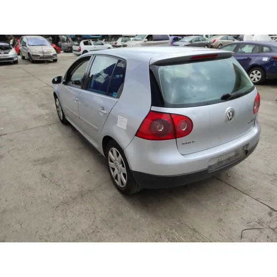 VOLKSWAGEN GOLF V BERLINA (1K1) '2004 1.9 TDI PLATA