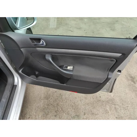 VOLKSWAGEN GOLF V BERLINA (1K1) '2004 1.9 TDI PLATA