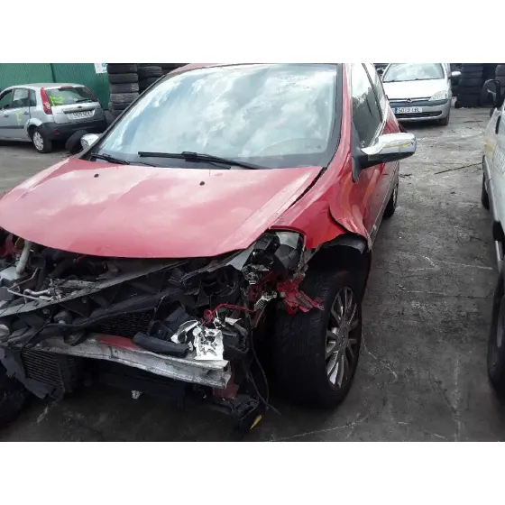 RENAULT CLIO III '2007 1.2 16V ROJO