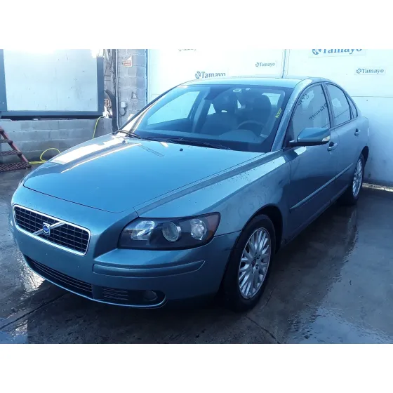 VOLVO S40 BERLINA '2002 2.0 DIESEL CAT GRIS