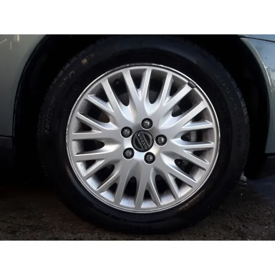 VOLVO S40 BERLINA '2002 2.0 DIESEL CAT GRIS