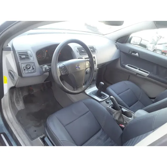 VOLVO S40 BERLINA '2002 2.0 DIESEL CAT GRIS