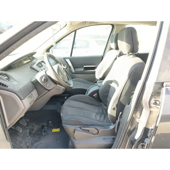 Renault SCENIC II (JM0/1_) 2005