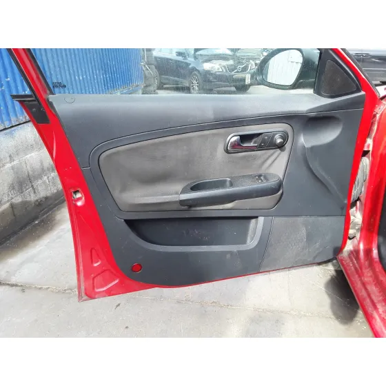 SEAT IBIZA (6L1) '2005 * ROJO