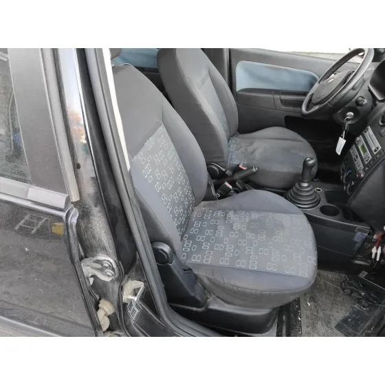 FORD FUSION (CBK) '2005 1.4 16V CAT NEGRO