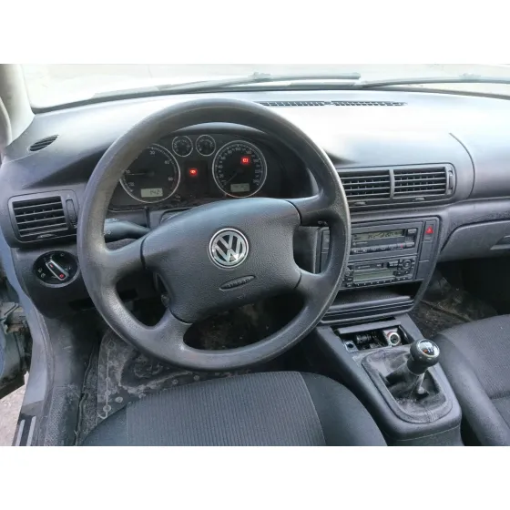 Volkswagen PASSAT B5 (3B2) 2000