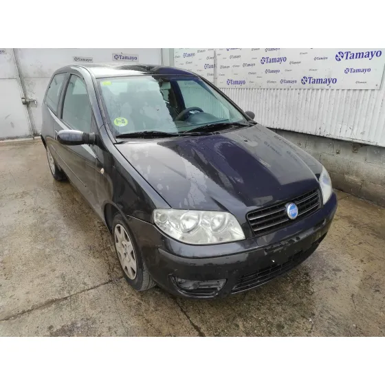 FIAT PUNTO BERLINA (188) '2004 1.2 CAT NEGRO