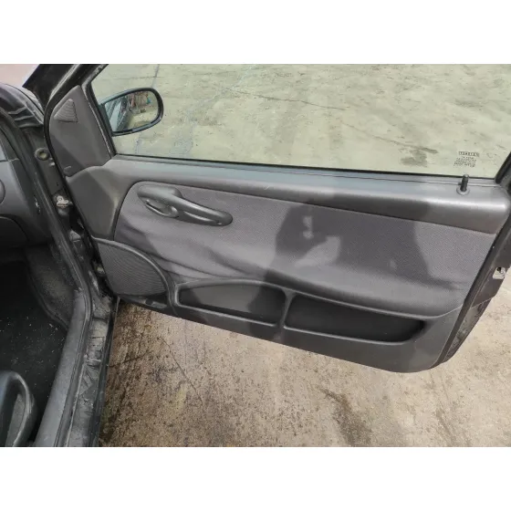 FIAT PUNTO BERLINA (188) '2004 1.2 CAT NEGRO