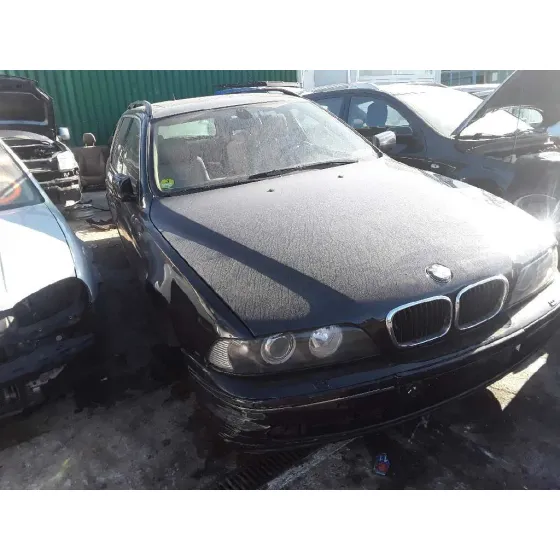 BMW SERIE 5 TOURING (E39) '1996 * NEGRO