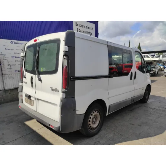 RENAULT TRAFIC COMBI (AB 4.01) '2006 1.9 DIESEL BLANCO