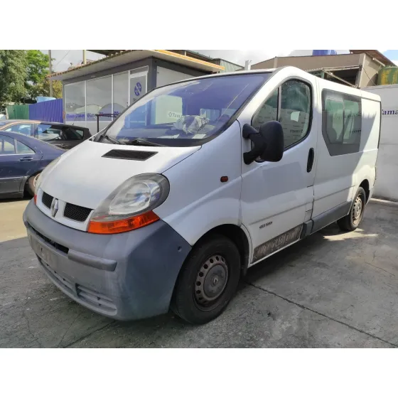 RENAULT TRAFIC COMBI (AB 4.01) '2006 1.9 DIESEL BLANCO