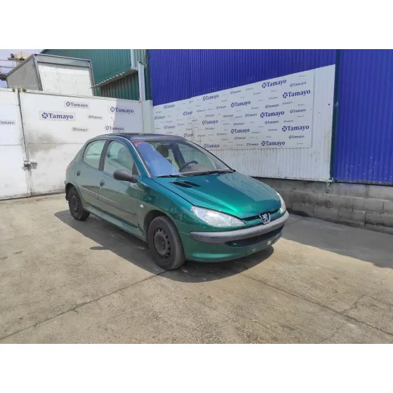 PEUGEOT 206 BERLINA '2004 1.4 HDI VERDE