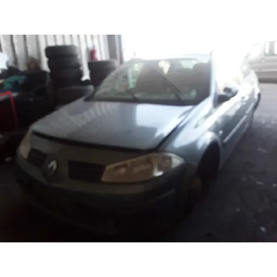 RENAULT MEGANE II BERLINA 3P '2005 1.5 DCI DIESEL VERDE