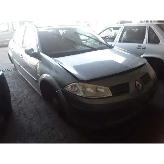 RENAULT MEGANE II BERLINA 3P '2005 1.5 DCI DIESEL VERDE