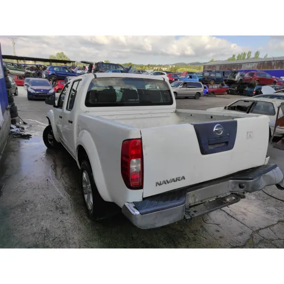 NISSAN NAVARA PICK-UP (D40M) '2008 2.5 DCI DIESEL CAT BLANCO