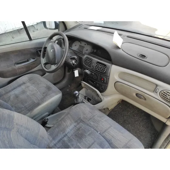 RENAULT SCENIC RX4 (JA0) '2001 1.9 DCI DIESEL CAT VERDE