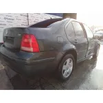 VOLKSWAGEN BORA BERLINA (1J2) VOLKSWAGEN BORA BERLINA (1J2) '2001 2.0 AZUL 1998