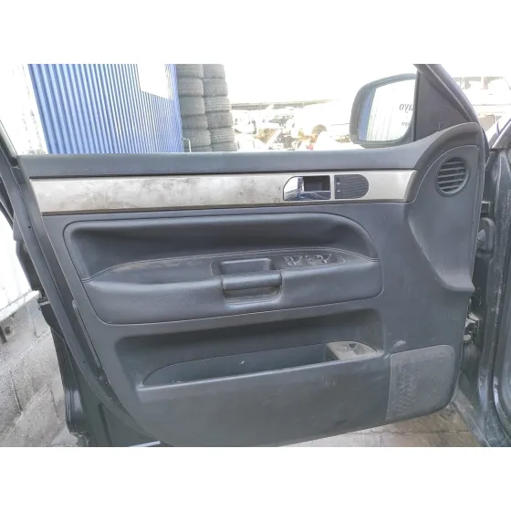 VOLKSWAGEN TOUAREG (7LA) '2007 2.5 TDI NEGRO