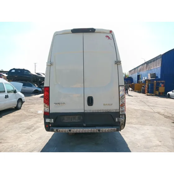 Iveco DAILY VI FURGONETA 2016