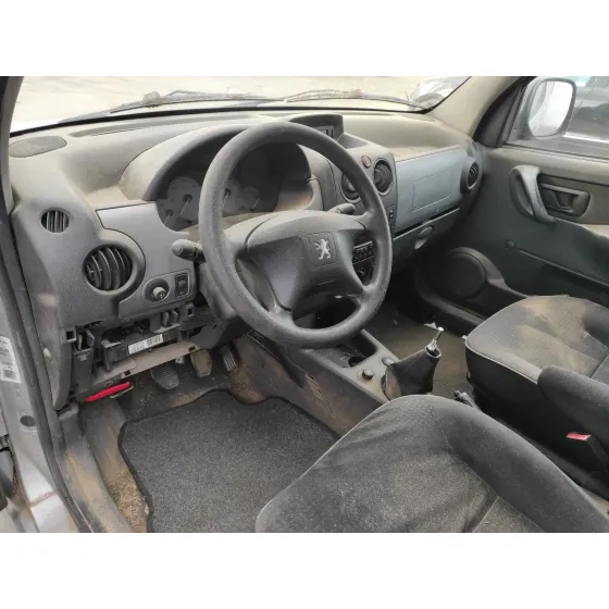 PEUGEOT PARTNER (S2) '2005 * GRIS