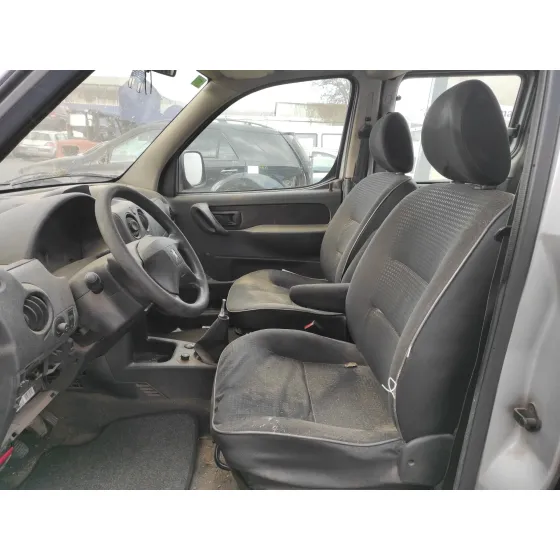 PEUGEOT PARTNER (S2) '2005 * GRIS