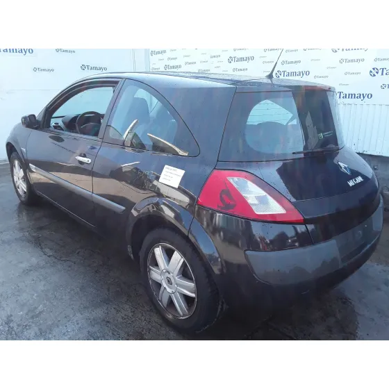 RENAULT MEGANE II BERLINA 3P '2004 1.6 16V NEGRO