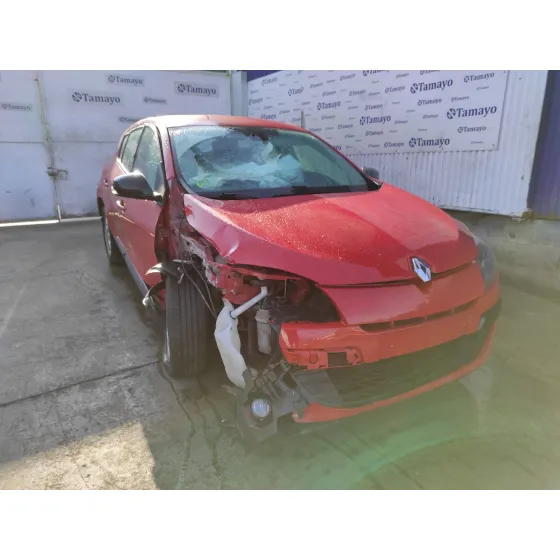 RENAULT MEGANE III BERLINA 5 P '2012 1.5 DCI DIESEL FAP ROJO