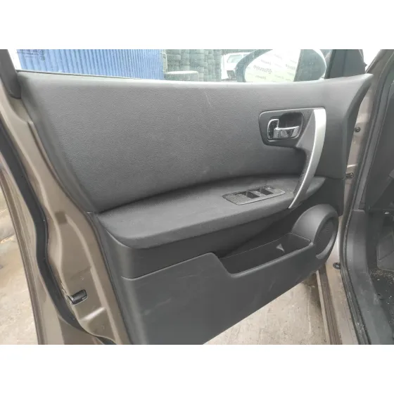 NISSAN QASHQAI (J10) '2011 *