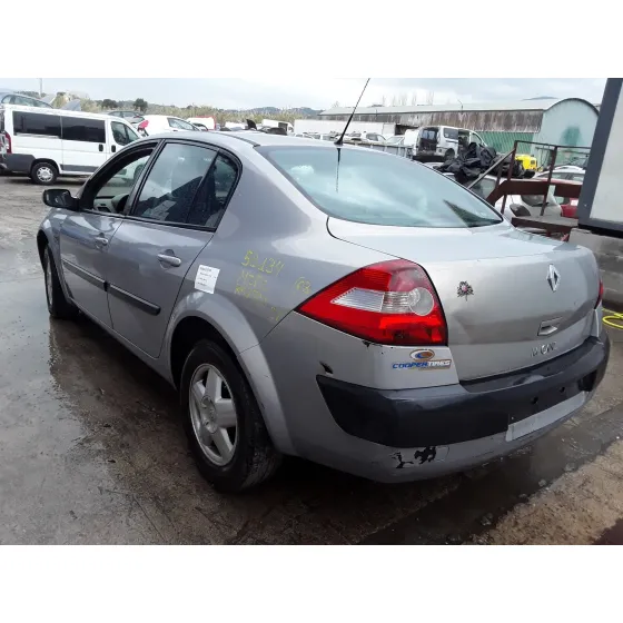 RENAULT MEGANE II CLASSIC BERLINA '2003 1.5 DCI DIESEL PLATA
