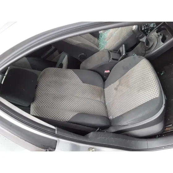 RENAULT MEGANE II CLASSIC BERLINA '2003 1.5 DCI DIESEL PLATA