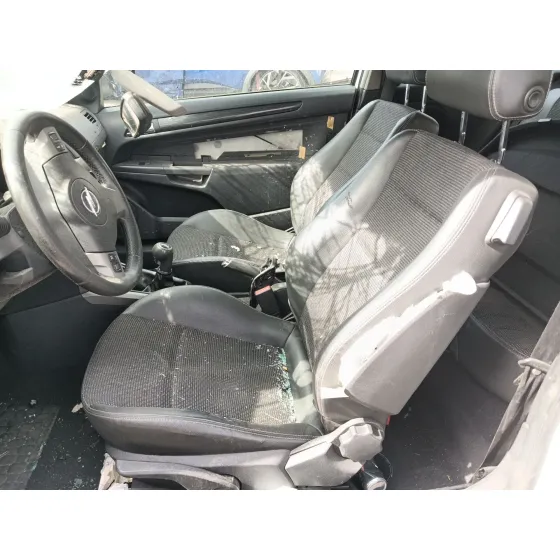 Opel ASTRA H GTC (A04) 2005