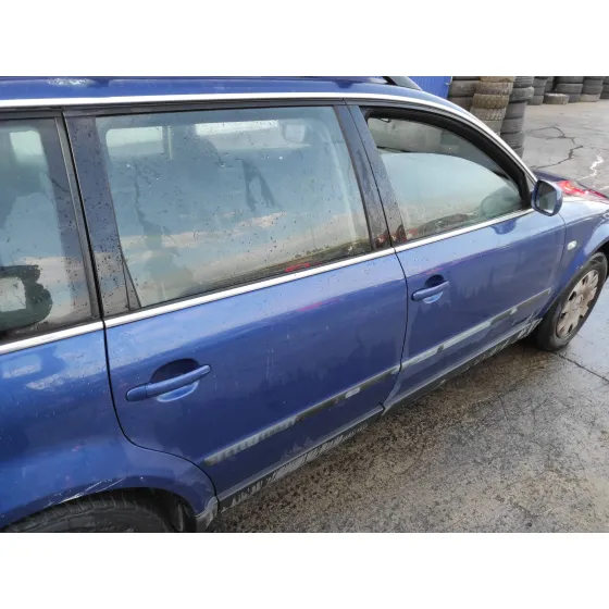 VOLKSWAGEN PASSAT VARIANT (3B6) '2002 1.9 TDI AZUL MARINO