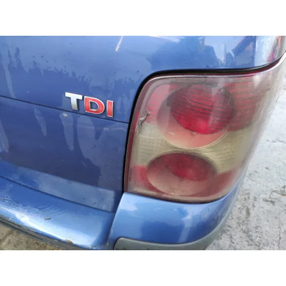VOLKSWAGEN PASSAT VARIANT (3B6) '2002 1.9 TDI AZUL MARINO