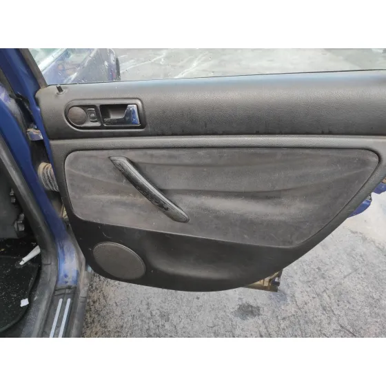 VOLKSWAGEN PASSAT VARIANT (3B6) '2002 1.9 TDI AZUL MARINO
