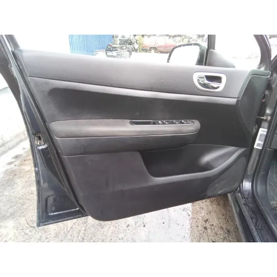 PEUGEOT 307 BREAK / SW (S1) '2004 1.6 HDI NEGRO