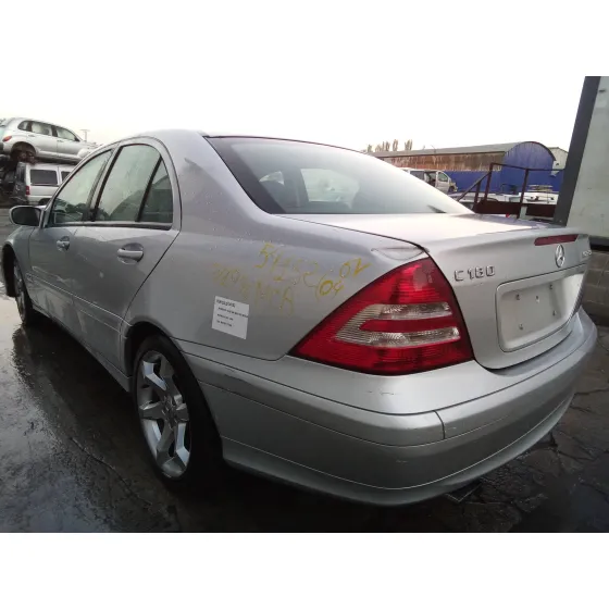 MERCEDES CLASE C (W203) BERLINA '2005 1.8 CAT PLATA