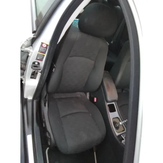 MERCEDES CLASE C (W203) BERLINA '2005 1.8 CAT PLATA