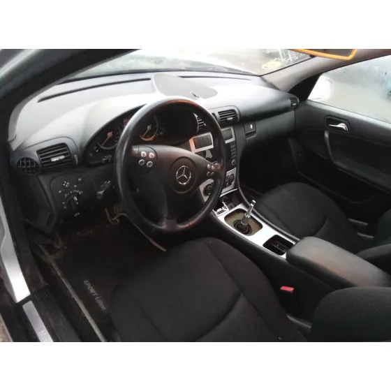 MERCEDES CLASE C (W203) BERLINA '2005 1.8 CAT PLATA