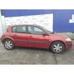 RENAULT MEGANE II BERLINA 5P RENAULT MEGANE II BERLINA 5P '2005 1.6 16V GRANATE 2002