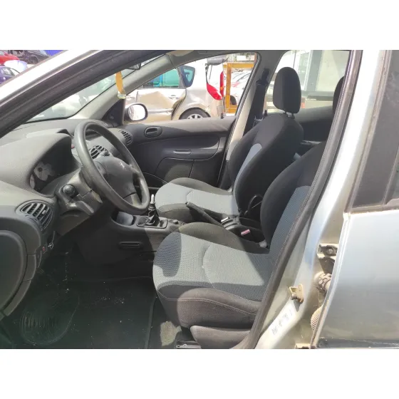 PEUGEOT 206 BERLINA '2004 1.4 PLATA