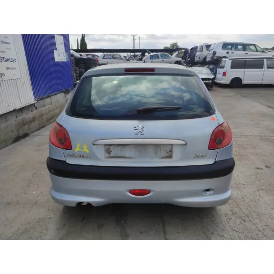 PEUGEOT 206 BERLINA '2004 1.4 PLATA