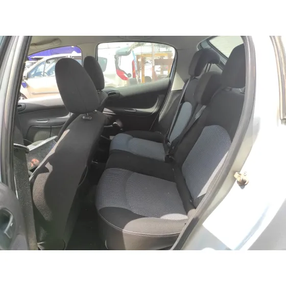 PEUGEOT 206 BERLINA '2004 1.4 PLATA