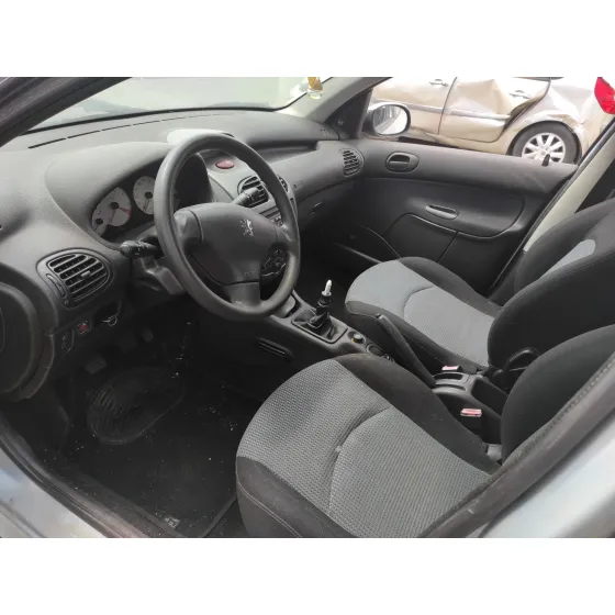 PEUGEOT 206 BERLINA '2004 1.4 PLATA