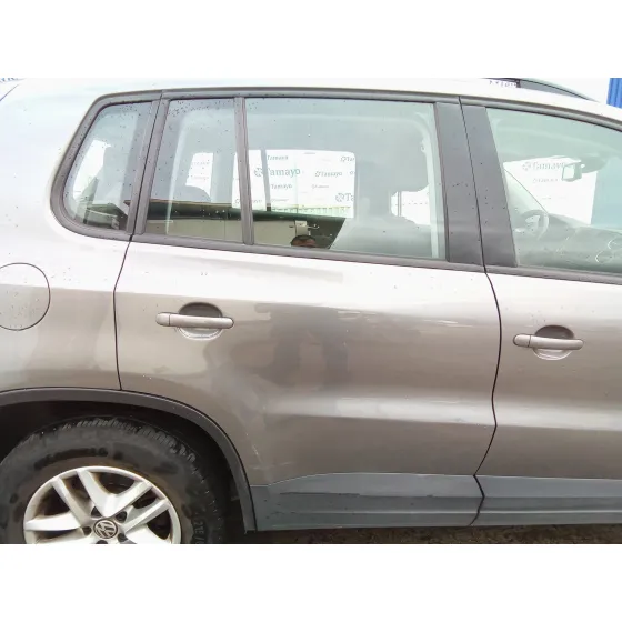 VOLKSWAGEN TIGUAN (5N1) '2009 2.0 TDI GRIS METALIZADO