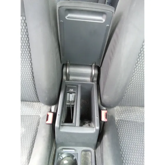 VOLKSWAGEN TIGUAN (5N1) '2009 2.0 TDI GRIS METALIZADO