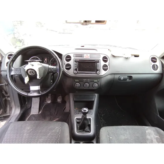 VOLKSWAGEN TIGUAN (5N1) '2009 2.0 TDI GRIS METALIZADO