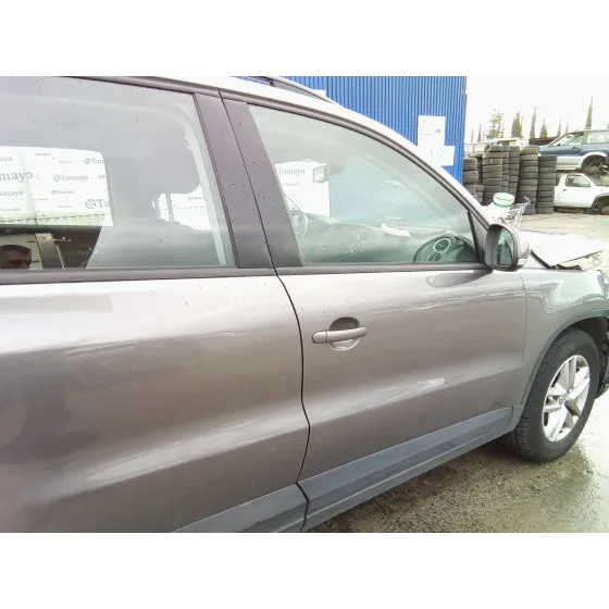 VOLKSWAGEN TIGUAN (5N1) '2009 2.0 TDI GRIS METALIZADO